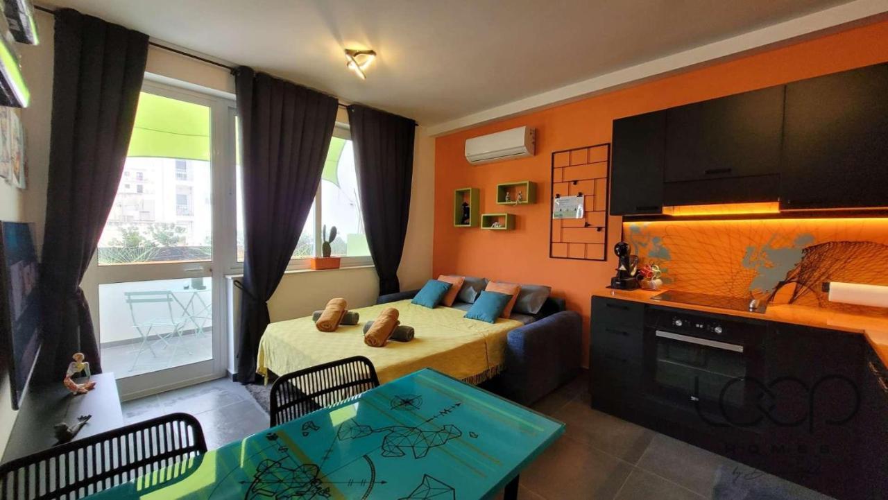 Modern - 50 M From Sea - Free Wi-Fi - Super Cool - Terrace - Fully Air-Conditioned Σεντ Πόλς Μπέι Εξωτερικό φωτογραφία